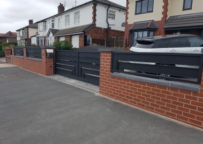 Electric sliding gates for driveways
